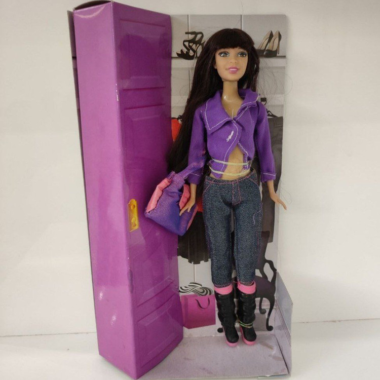 عروسک باربی وکیومی